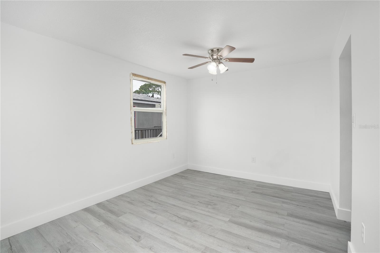Listing Photo 6