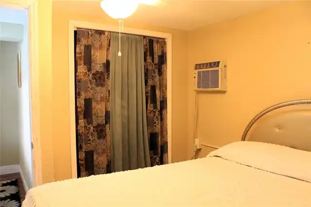 Listing Photo 7