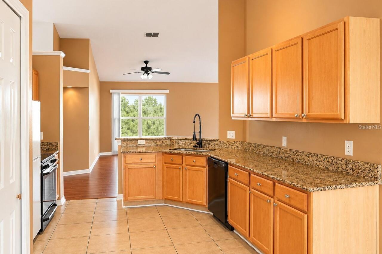 Listing Photo 8