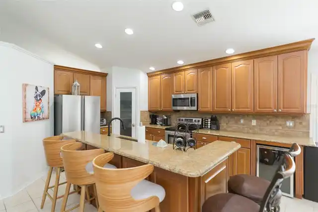 Listing Photo 16