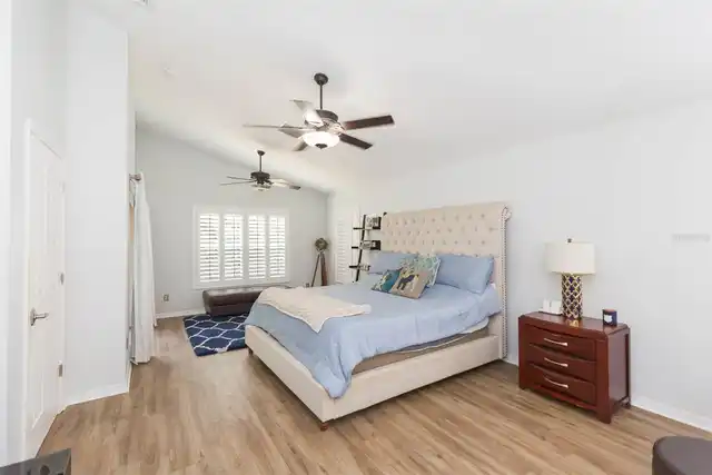 Listing Photo 23