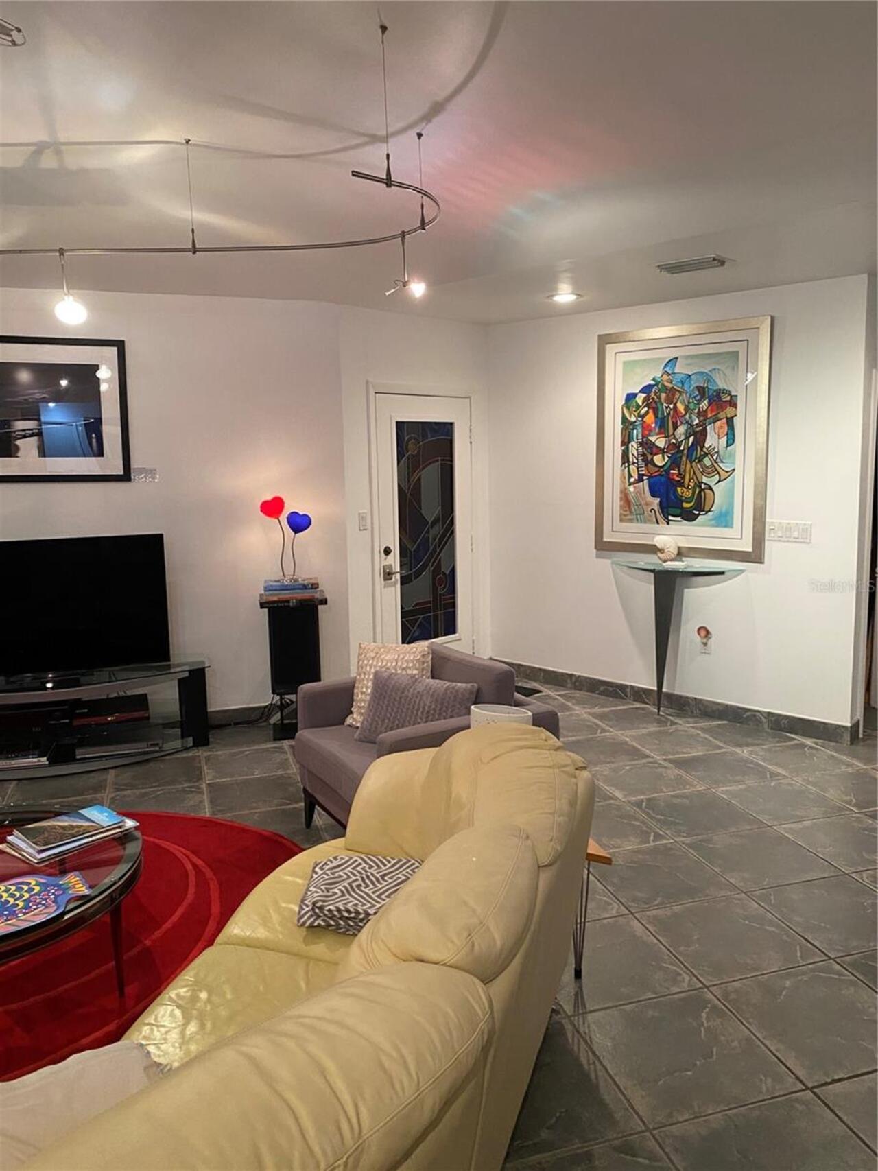 Listing Photo 33
