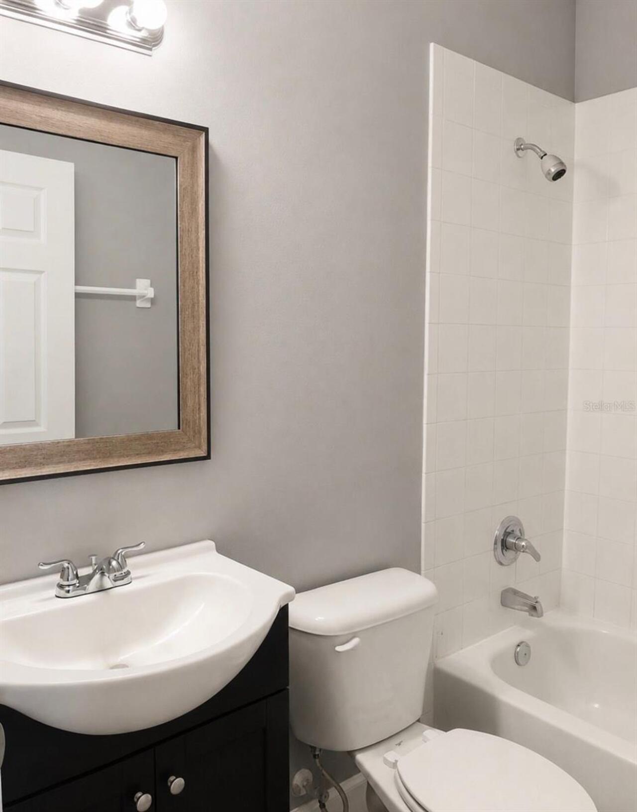 Listing Photo 12