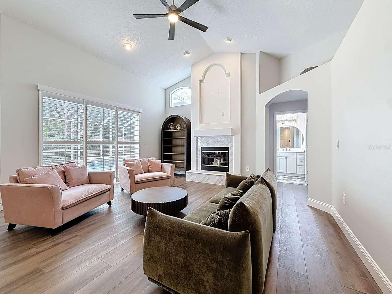 Listing Photo 17