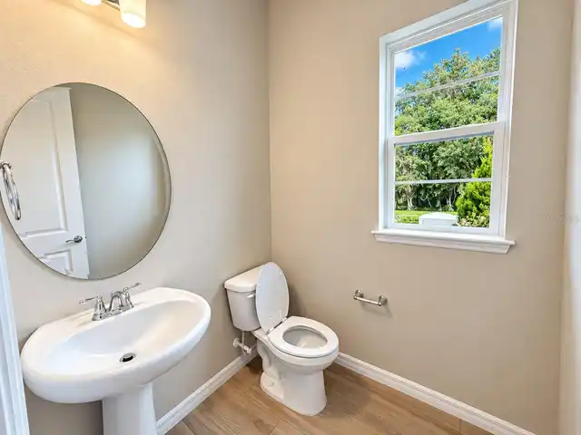 Listing Photo 8