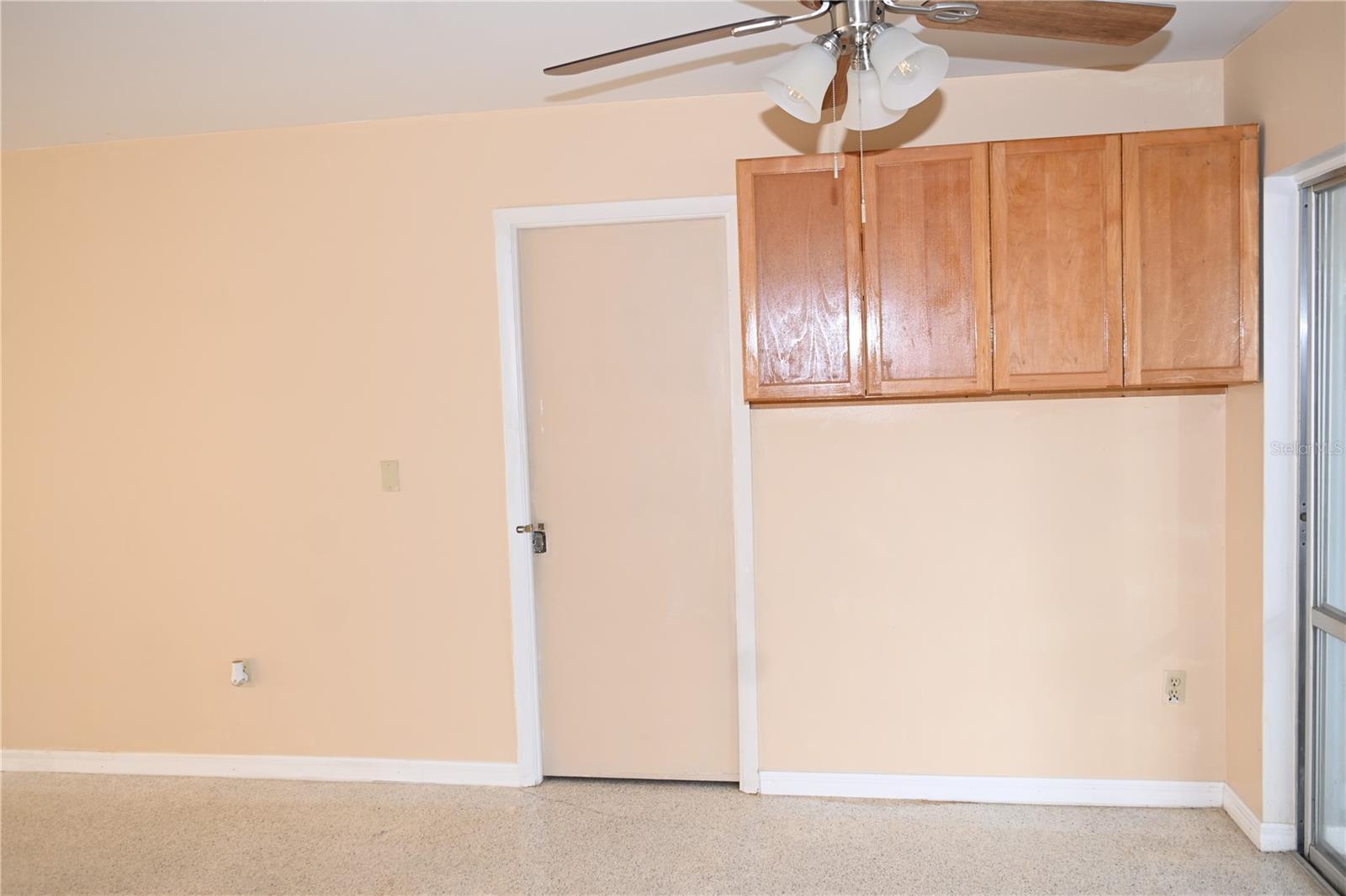 Listing Photo 9