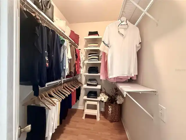 Listing Photo 12