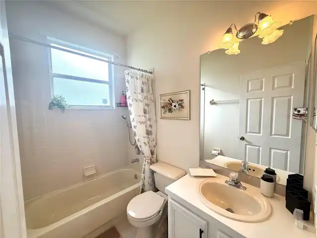 Listing Photo 16