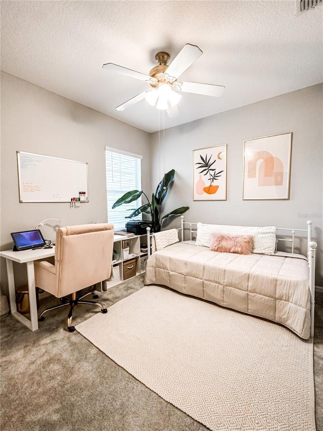 Listing Photo 12
