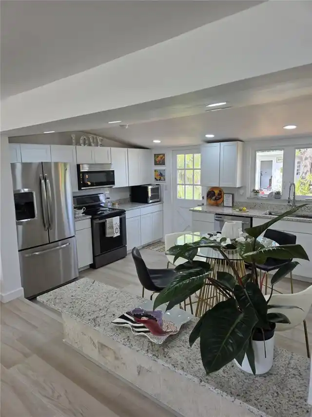 Listing Photo 22