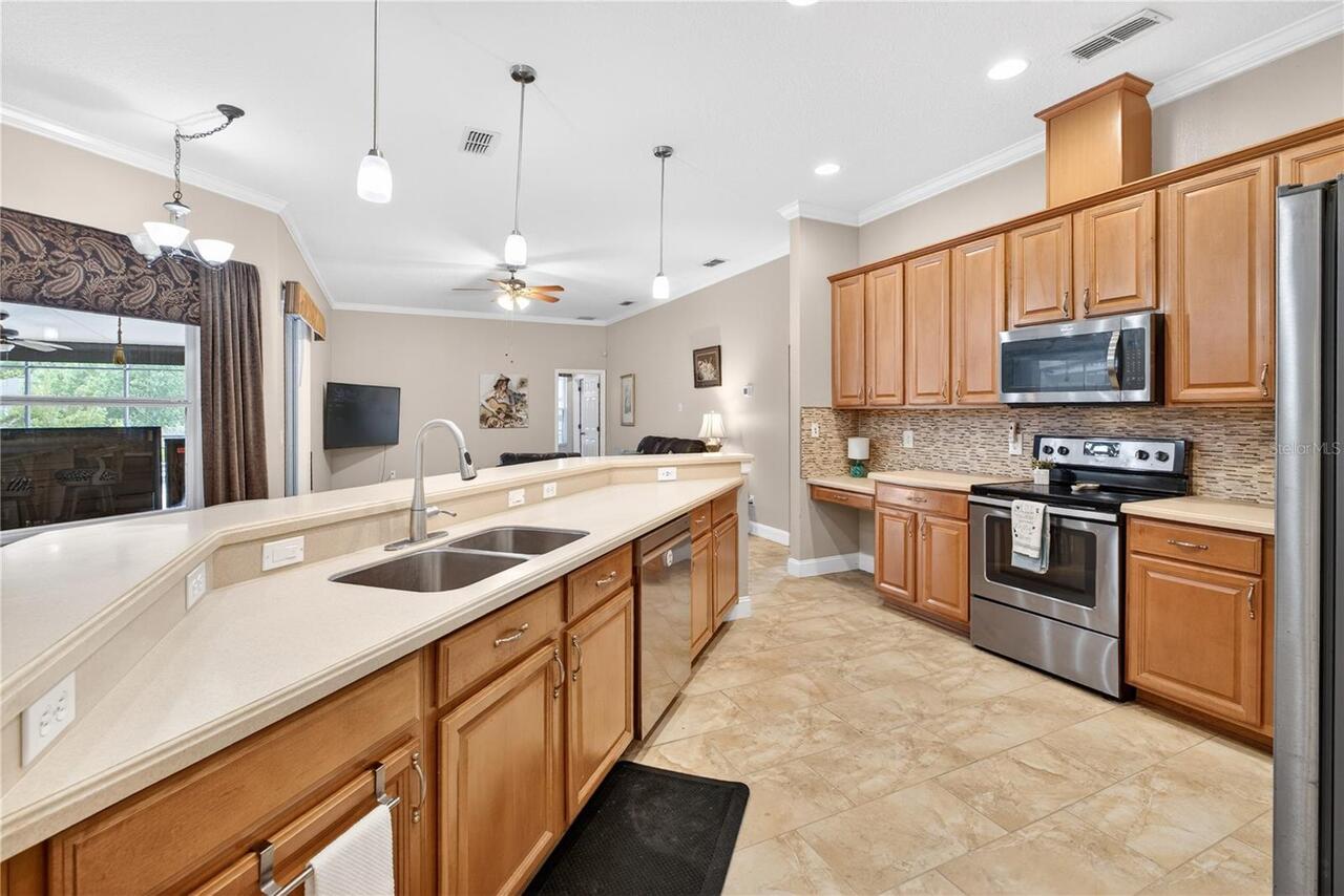Listing Photo 8