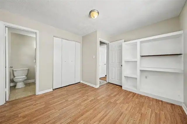 Listing Photo 12