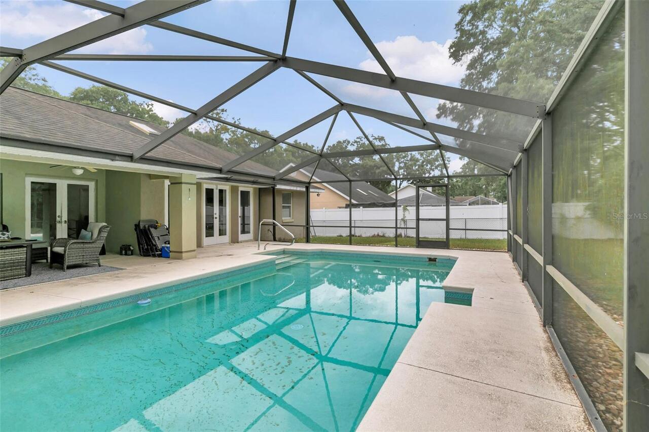 Listing Photo 16