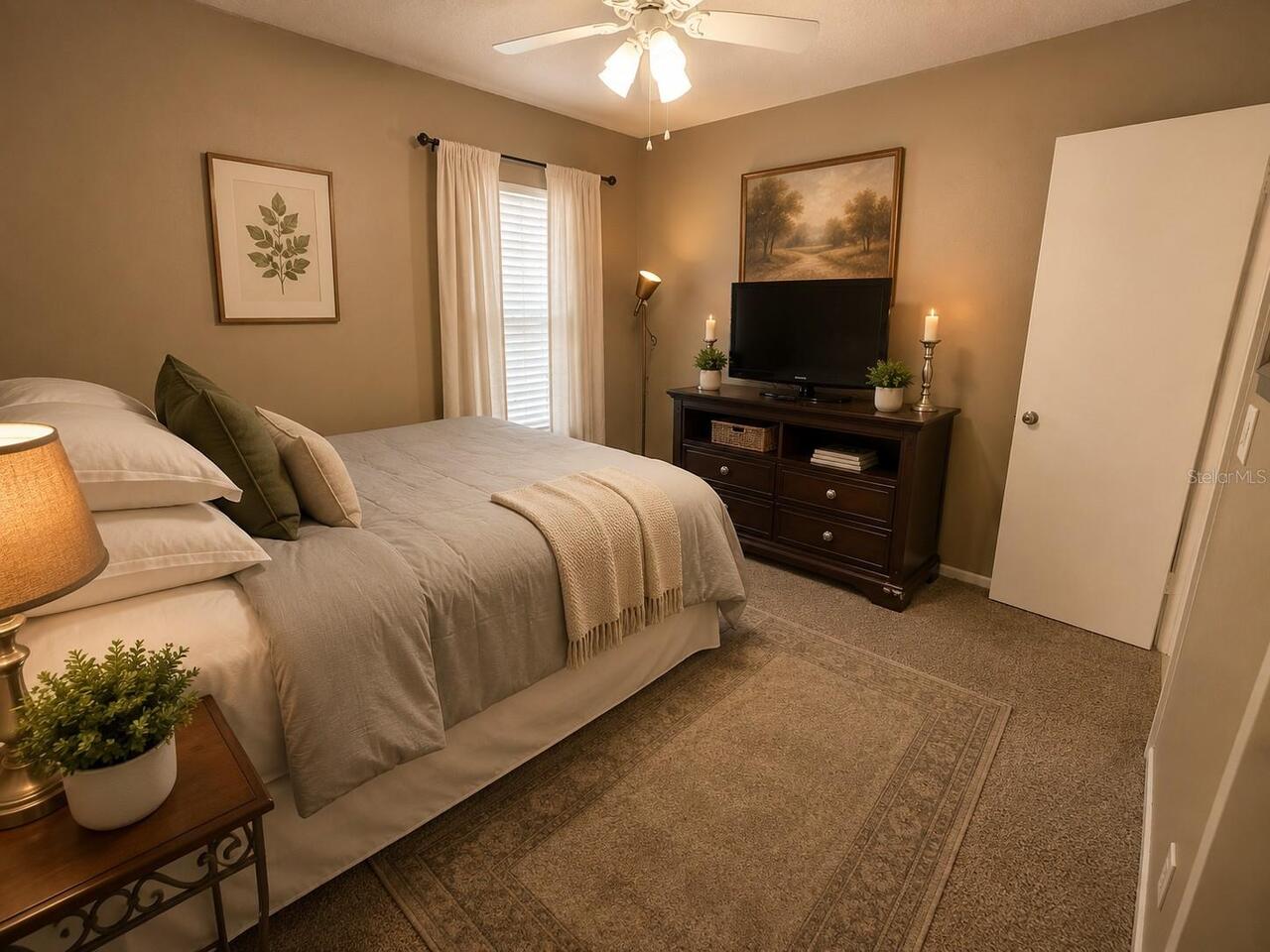Listing Photo 12