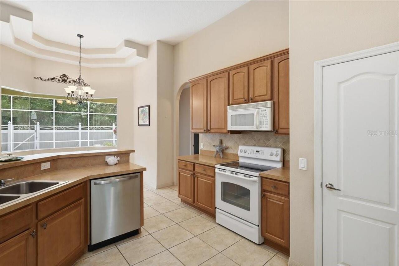 Listing Photo 17