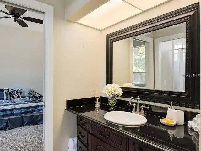 Listing Photo 15