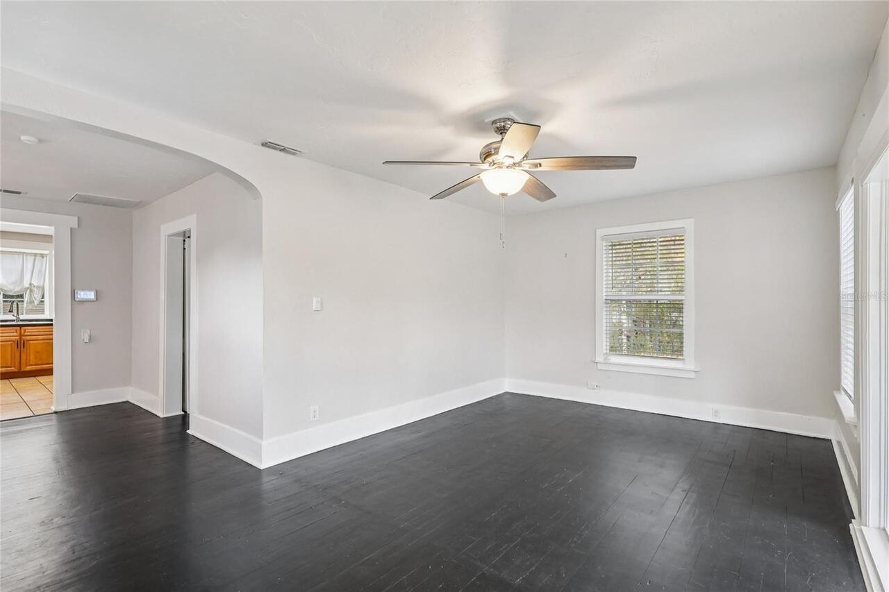 Listing Photo 9