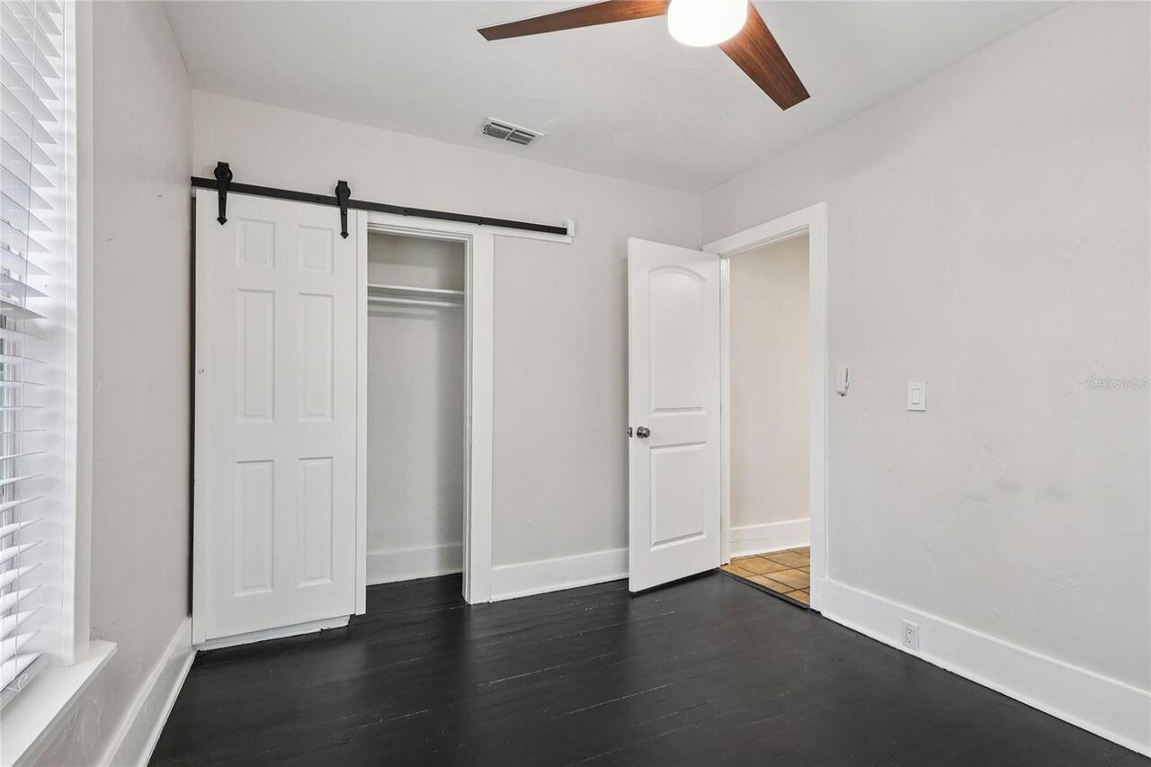 Listing Photo 16