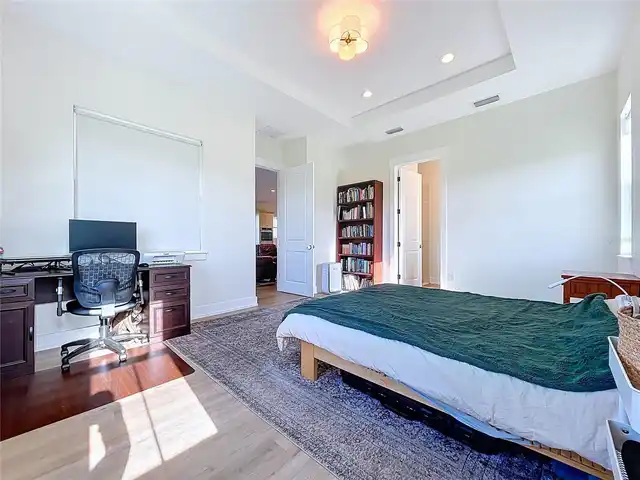 Listing Photo 23