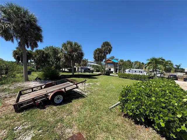 Listing Photo 12