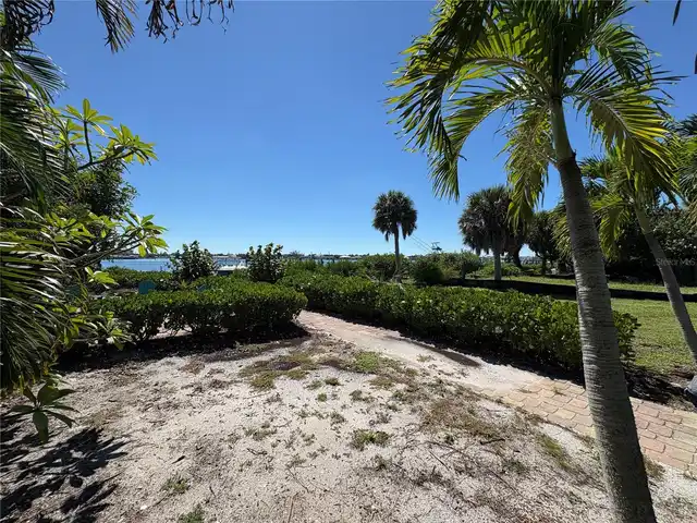 Listing Photo 15