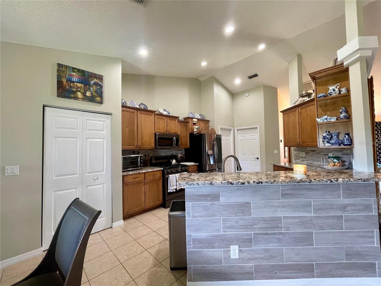 Listing Photo 7
