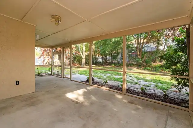 Listing Photo 24