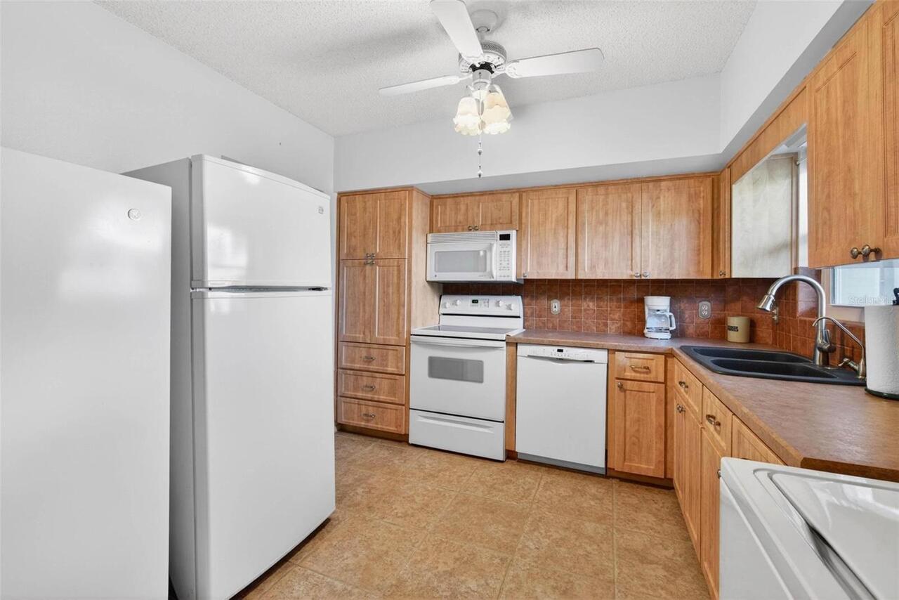 Listing Photo 6