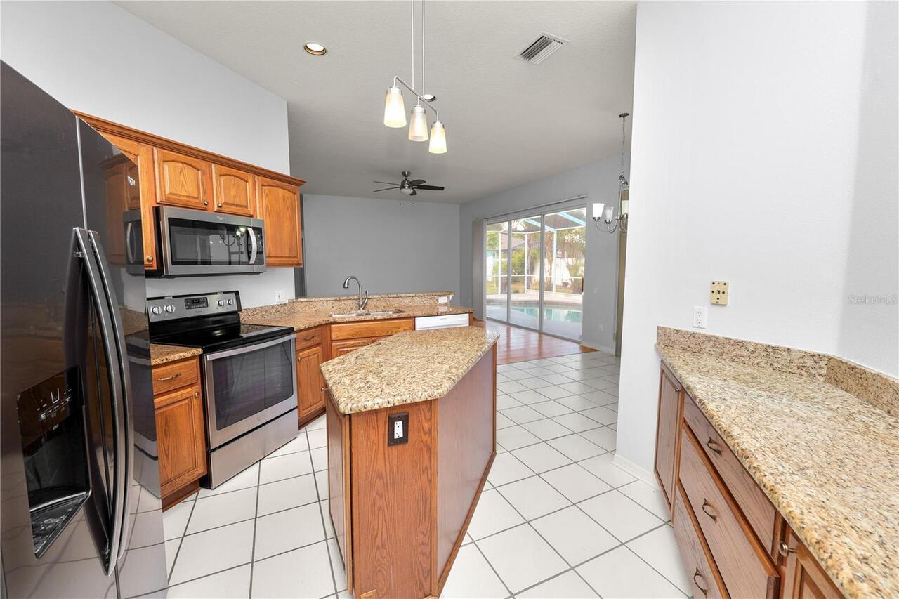 Listing Photo 16