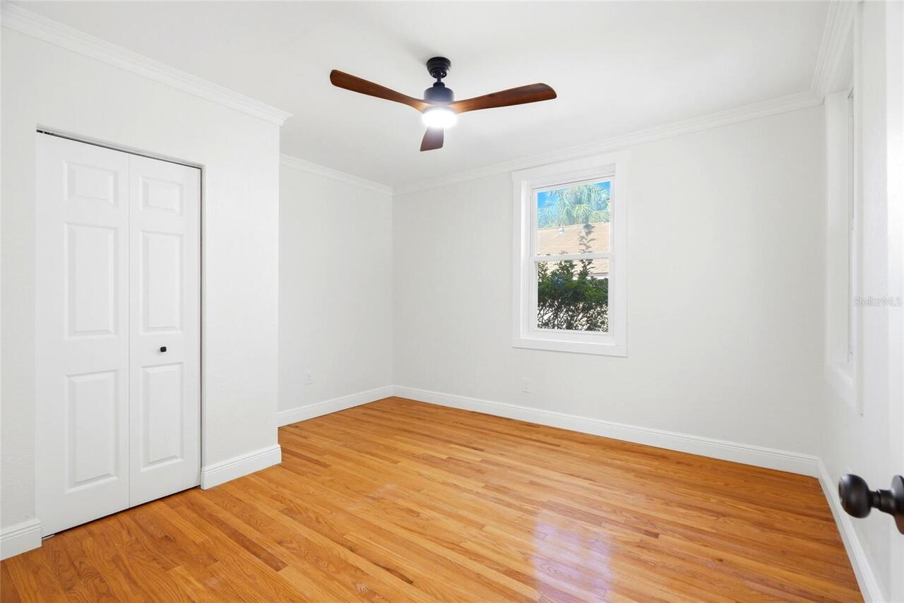 Listing Photo 16