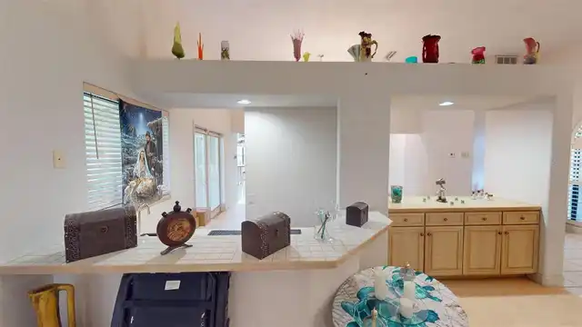 Listing Photo 8