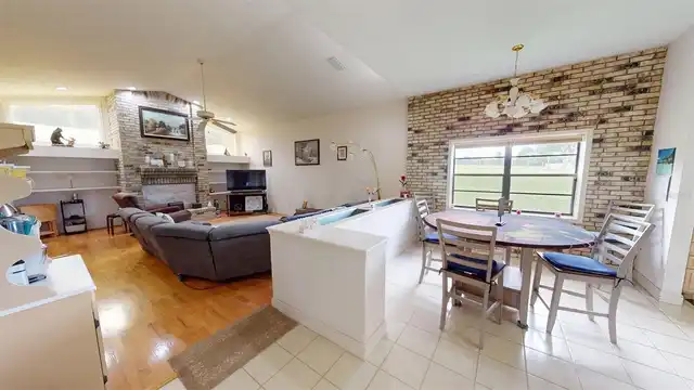 Listing Photo 16