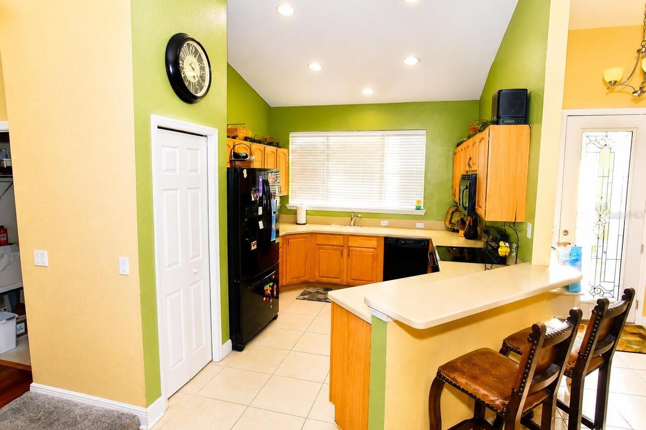 Listing Photo 12