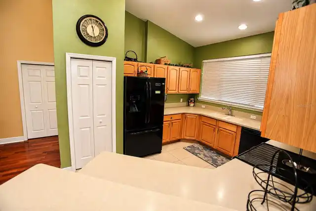 Listing Photo 16