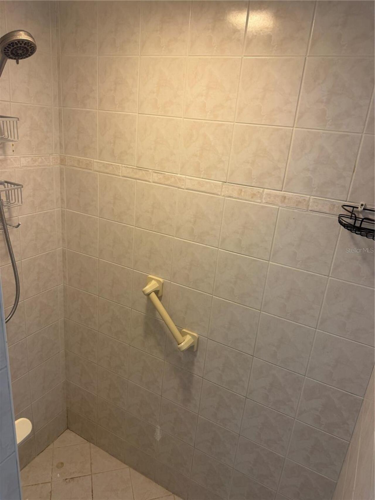 Listing Photo 14