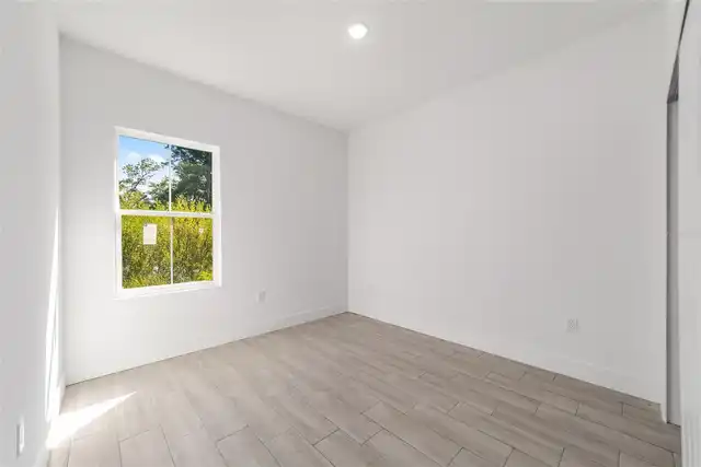 Listing Photo 27