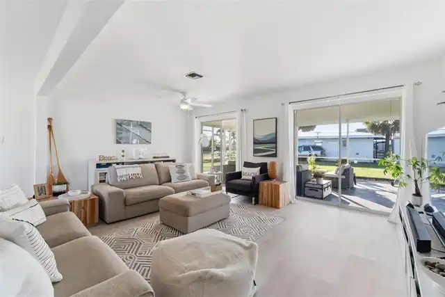 Listing Photo 16