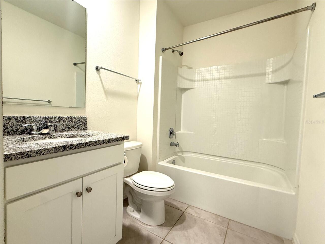 Listing Photo 12