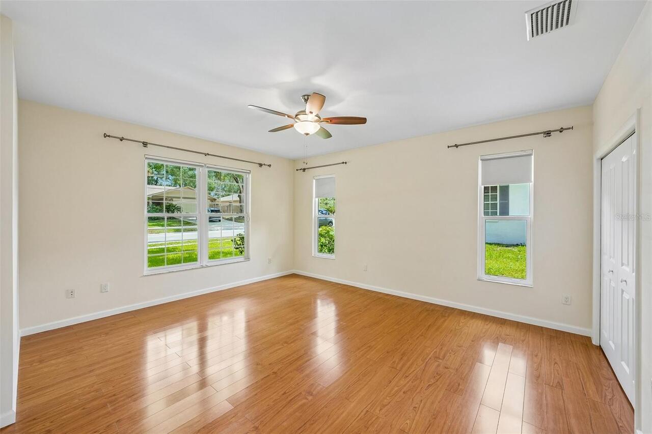 Listing Photo 28