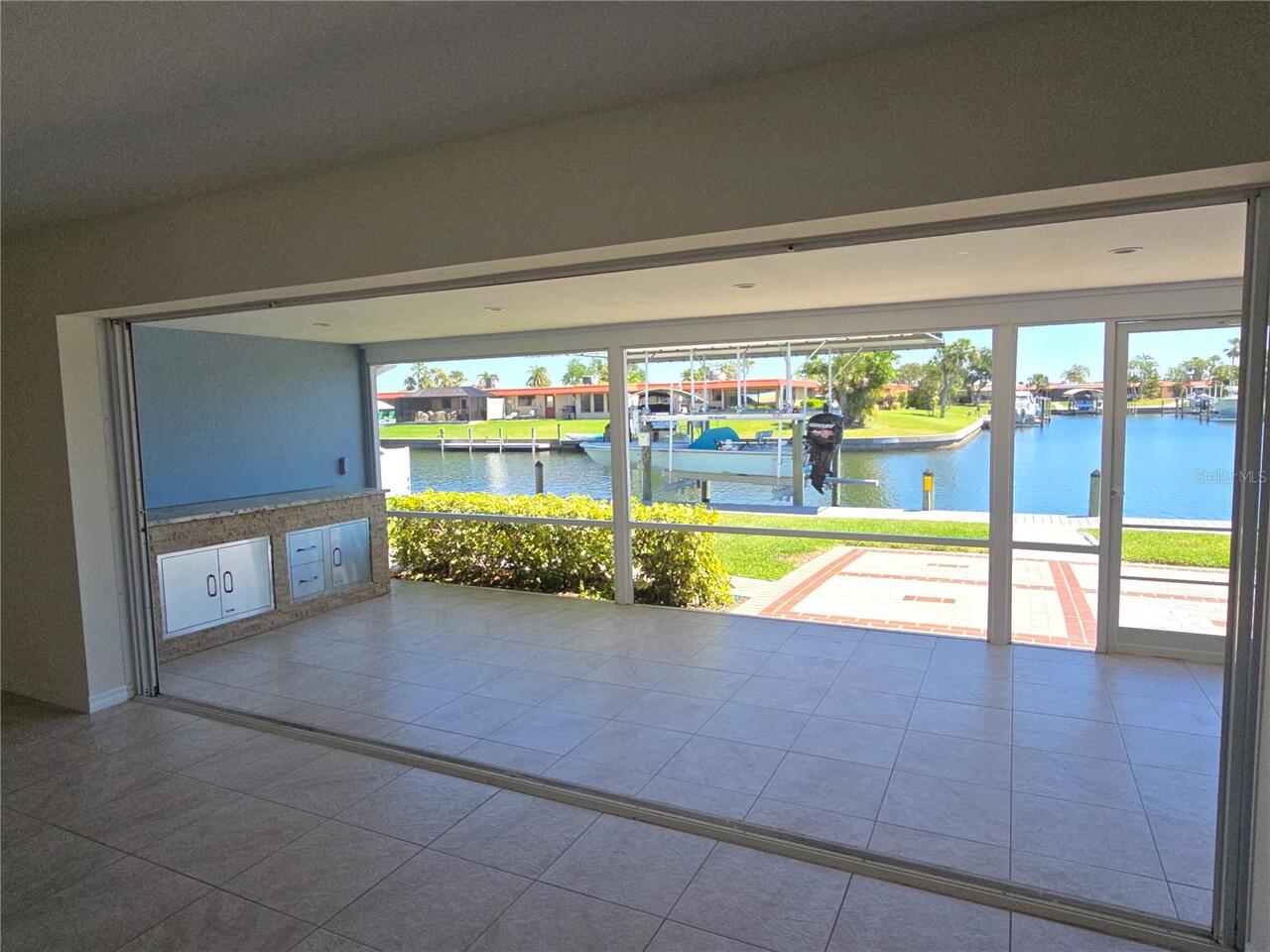 Listing Photo 8
