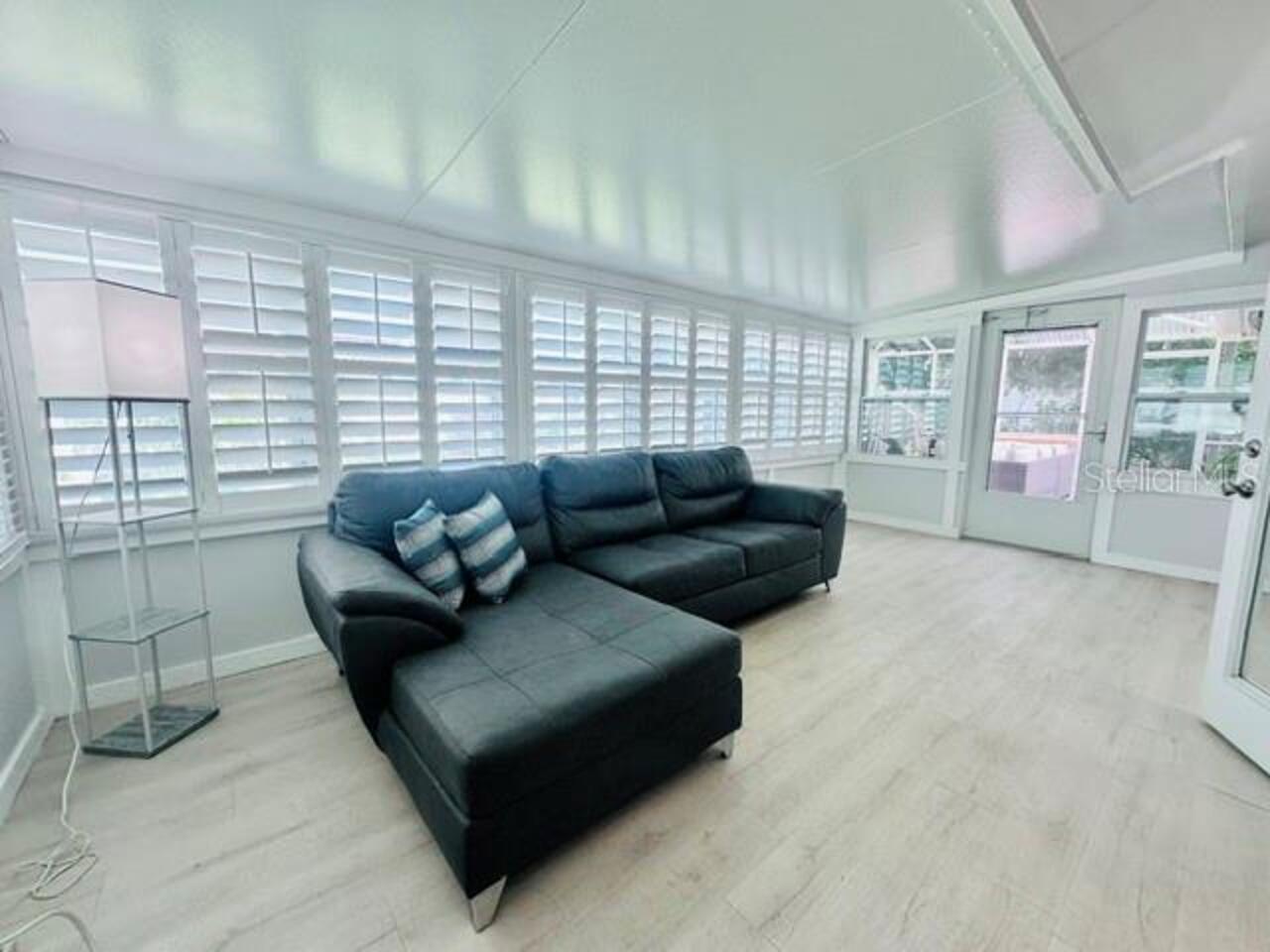 Listing Photo 12