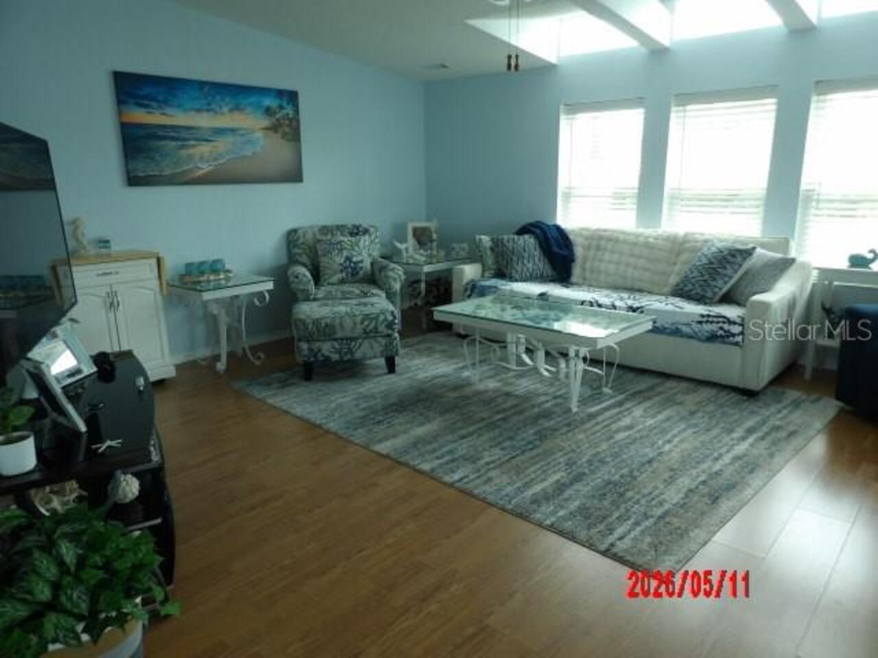 Listing Photo 10