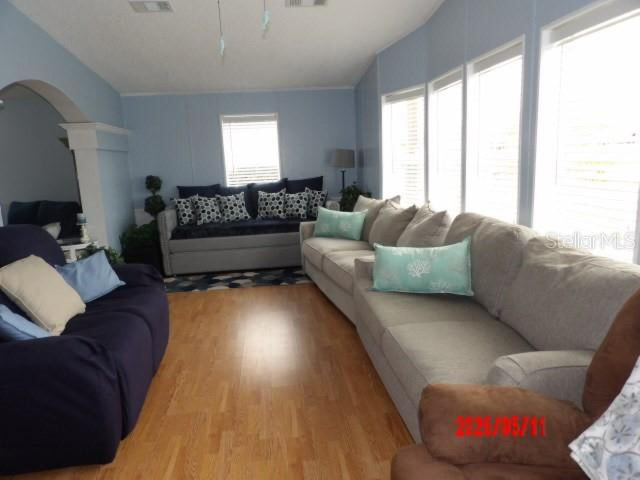 Listing Photo 12