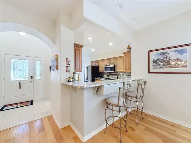 Listing Photo 9