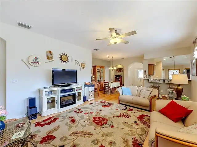 Listing Photo 13
