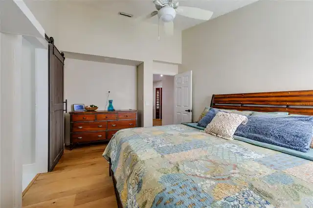 Listing Photo 21