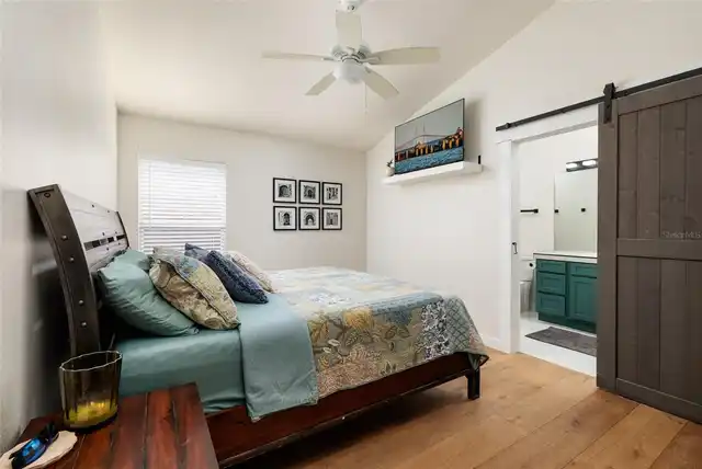 Listing Photo 22