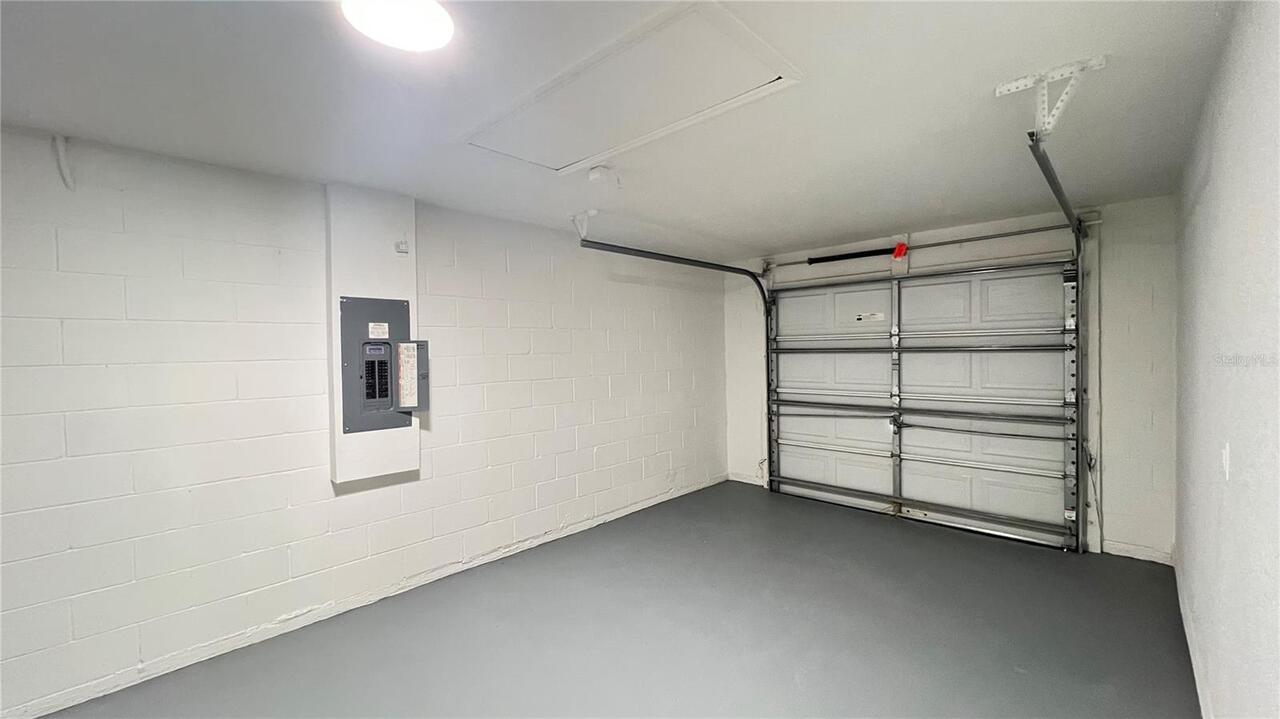 Listing Photo 14
