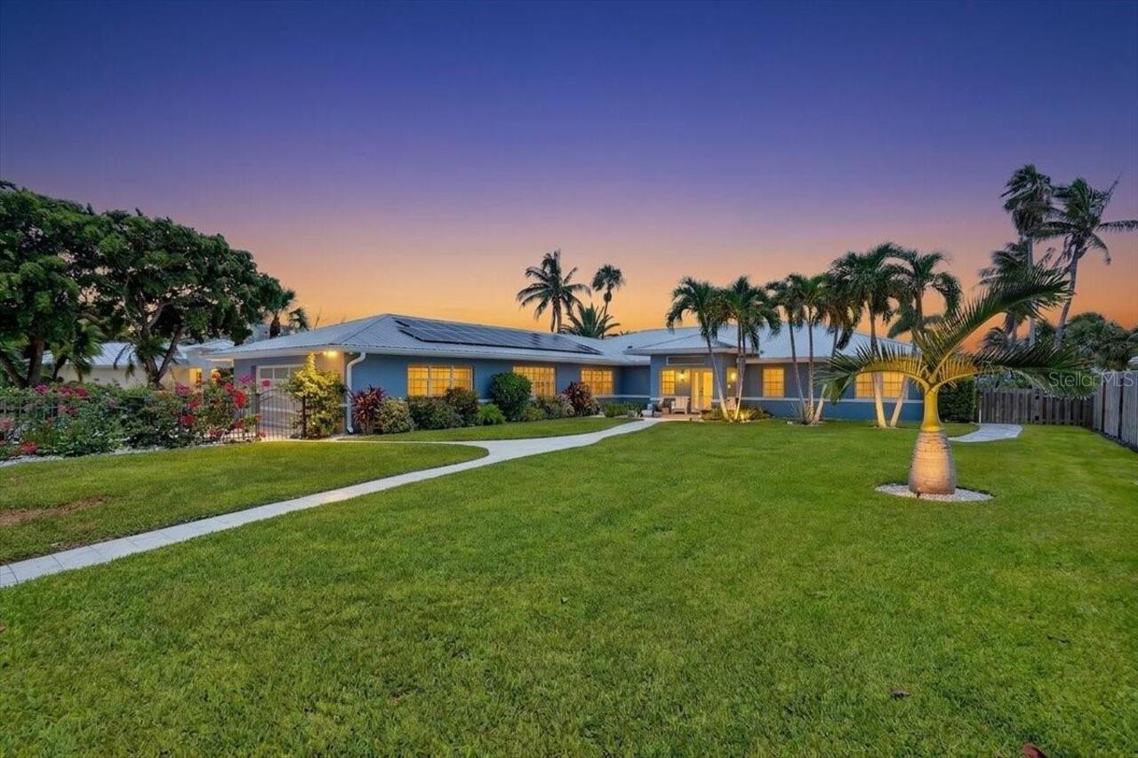 3BR, Home, 3BA, $5,000,000
Read More