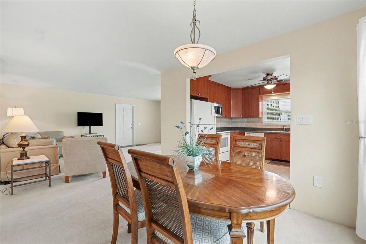 Listing Photo 8